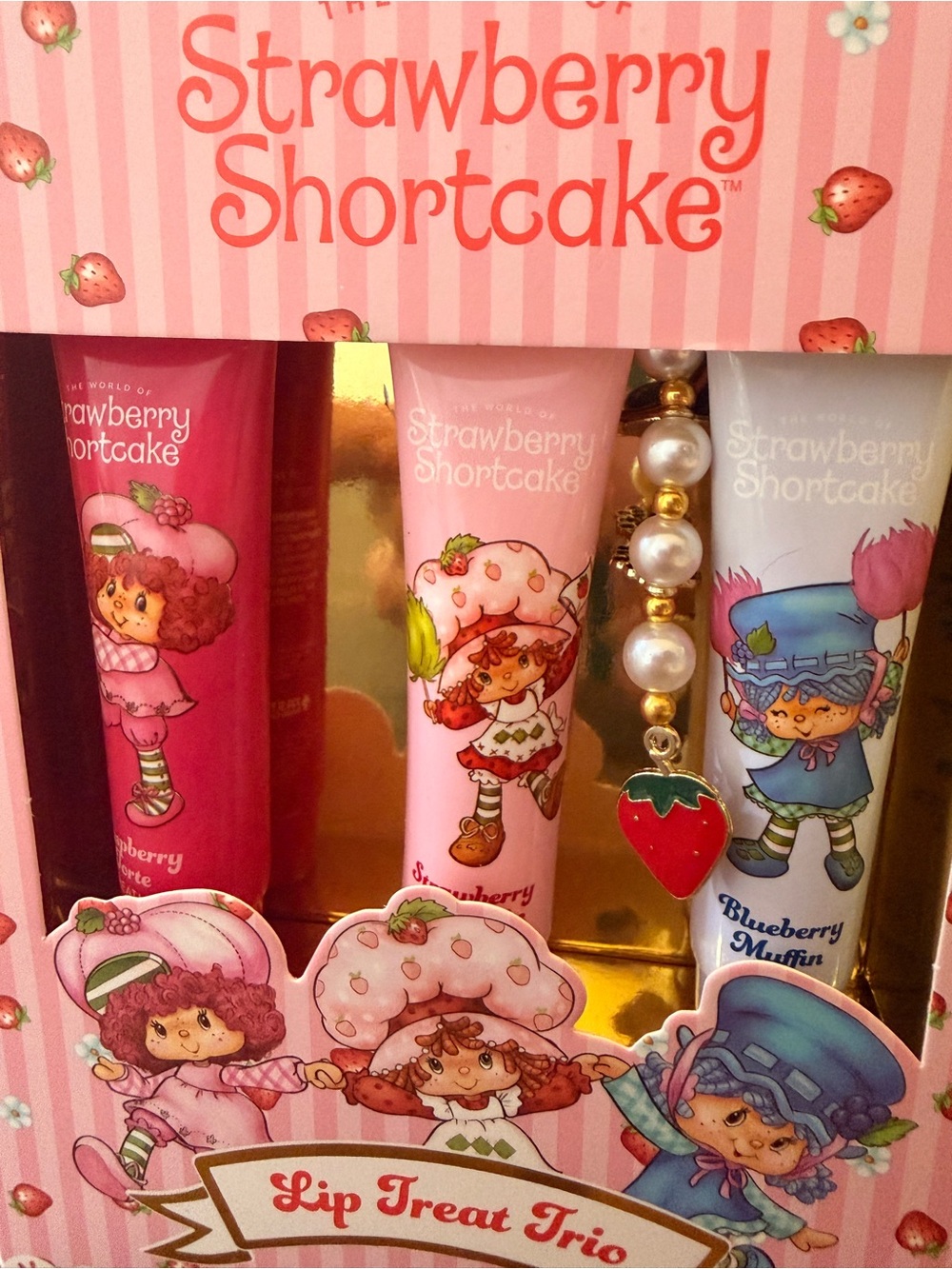 Set Of 3 Strawberry Shortcake
Lip Treat Trio Lip Gloss - Picture 4 of 7